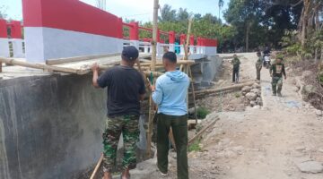 Wujudkan Akses Antardesa, Koramil Gantarang Bersama Warga Gotong Royong Bangun Jembatan Beton Garuda