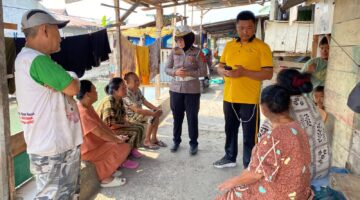 Unit Kamsel Sat Lantas Polres Bulukumba Gelar Penyuluhan Lalu Lintas dan Salurkan Sembako kepada Warga
