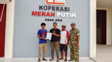 Babinsa Desa Ara Dampingi Pemasangan CCTV KDKMP untuk Tingkatkan Keamanan