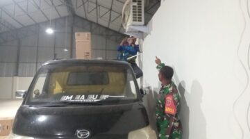Babinsa Koramil 1411-07/Herlang Dampingi Pemasangan AC di KDKMP Desa Pataro