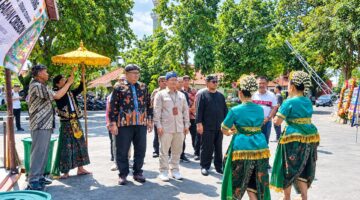 BUPATI CIREBON RESMI BUKA PAMERAN KERIS , SAKETI GELAR “GUGAH GAMAN CIREBON 2026”
