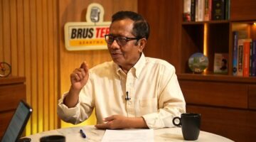 Prabowo Didesak Mundur: Mahfud MD Soroti Disparitas Antara Komitmen Awal dan Realita Pemerintahan